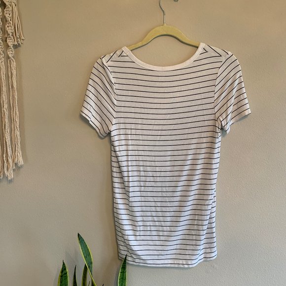 Basic Everyday Black and White Striped Tee - Picture 2 of 2